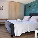 Les Bessonnes Oda ve Kahvaltı Saint-Georges-Haute-Ville