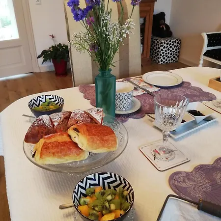 Les Bessonnes Bed & Breakfast